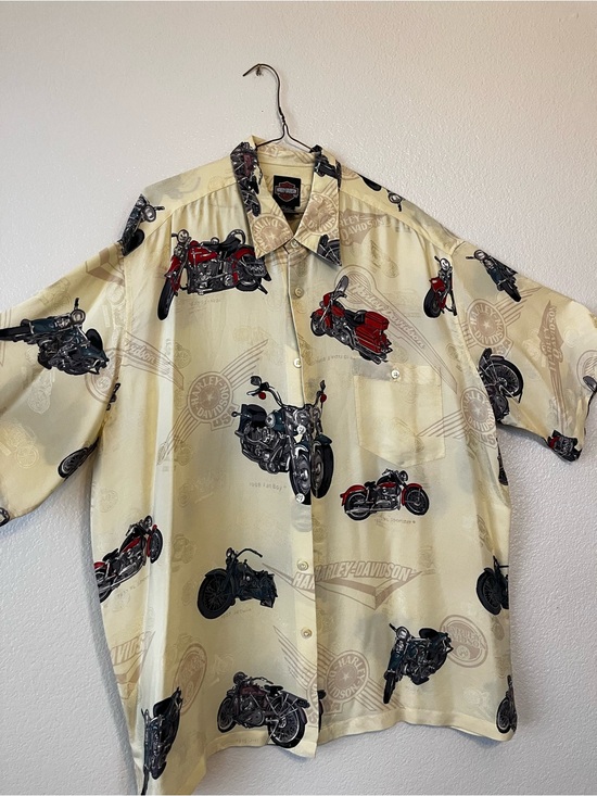 Harley-Davidson Other - Harley-Davidson Men's Cream Motorcycle Print Button-Up Shirt